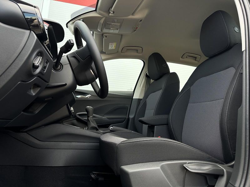 Škoda Fabia 1.0TSi 95PS Selection LED V.Co - fotka 9 z 34