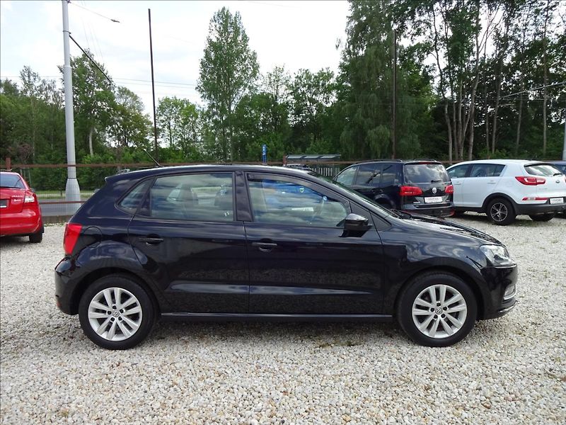 Volkswagen Polo 1,2 TSI 66kW - fotka 9 z 52