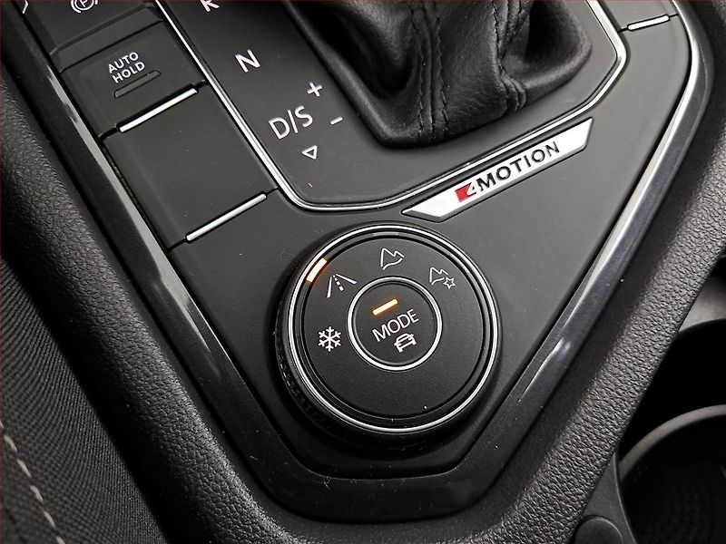 Volkswagen Tiguan (2020) 2.0 BiTDI - fotka 17 z 24