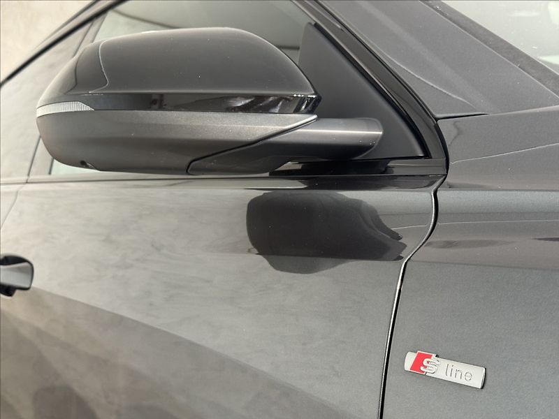 Audi Q8 3,0 TDi  S-Line HD LED Záruka - fotka 6 z 50