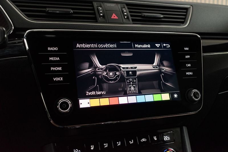 Škoda Superb TDI 147kW L&K 4x4*DPH*ČR 1.MAJ - fotka 38 z 48