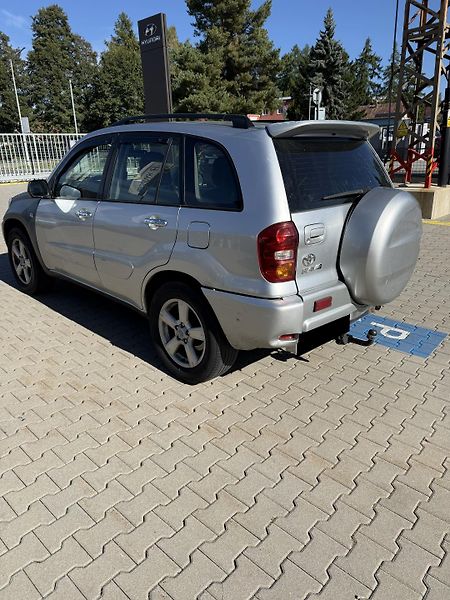 Toyota RAV4 D-4D 85kW 4x4,TAŽNÉ ZAŘÍZENÍ - fotka 5 z 11