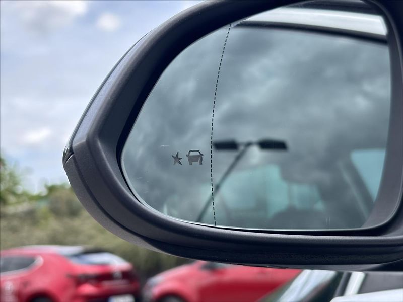 Opel Insignia 2,0 CDTi 125kW 4x4 NAVI KAMERA - fotka 39 z 44