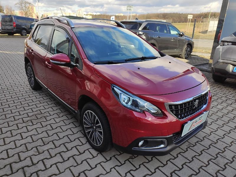 Peugeot 2008 (2019) ACTIVE 1.2 110k MAN6 1.majitel - fotka 9 z 26