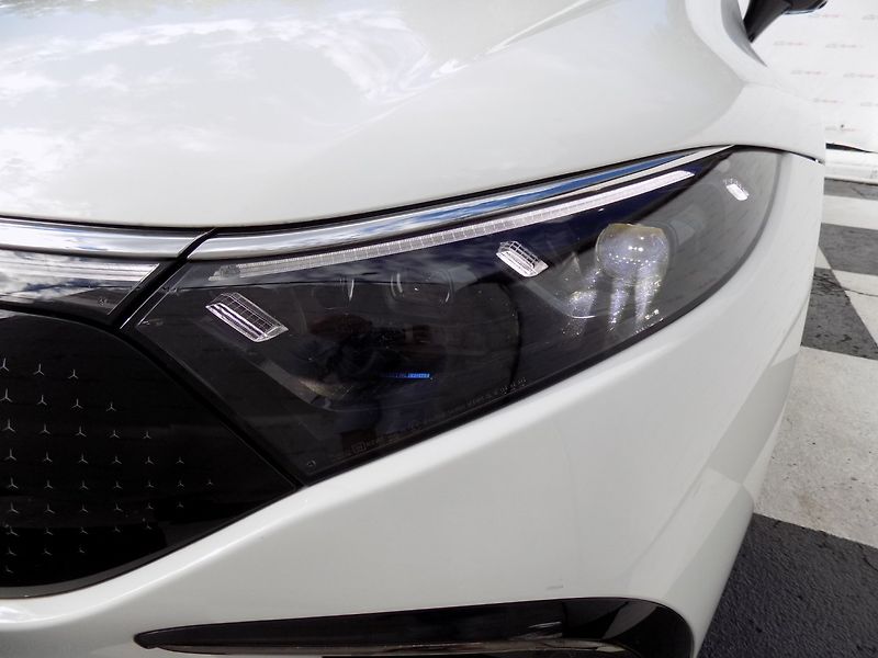 Mercedes-Benz EQS (2022) 580/AMG-Line/4-Matic/Full-LED/ - fotka 47 z 47