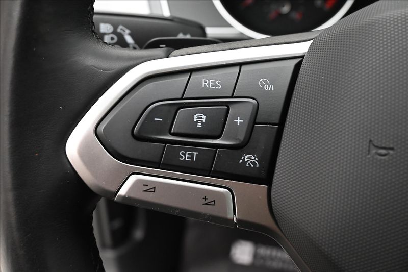 Volkswagen Passat 2,0 TDI 110 kW DSG Business Zá - fotka 24 z 32