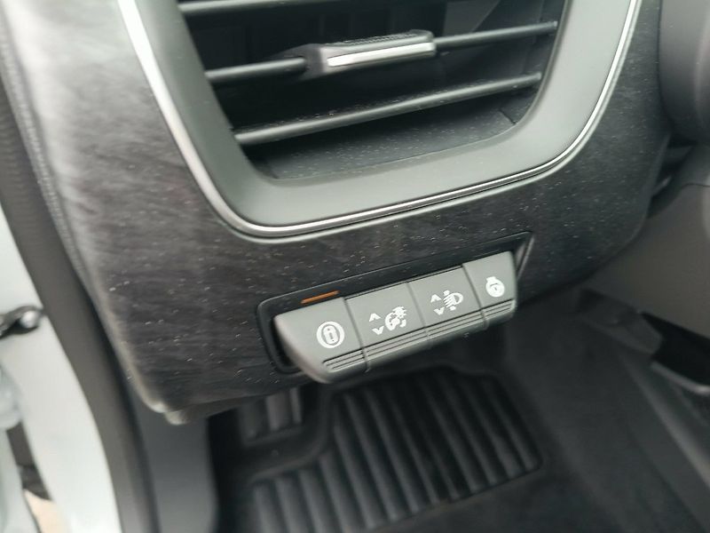 Renault Arkana (2026) esprit Alpine full hybrid E-Te - fotka 18 z 18