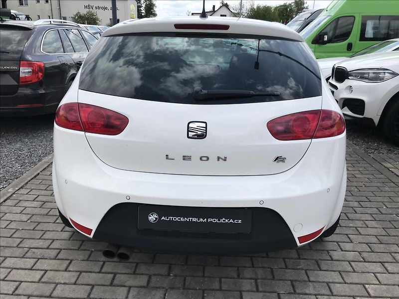 Seat Leon 2,0 FR  (Formula Racing) - fotka 6 z 16
