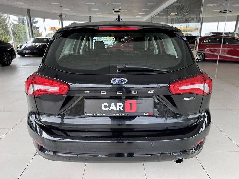 Ford Focus 1,0EcoBoost 92kW - fotka 6 z 35