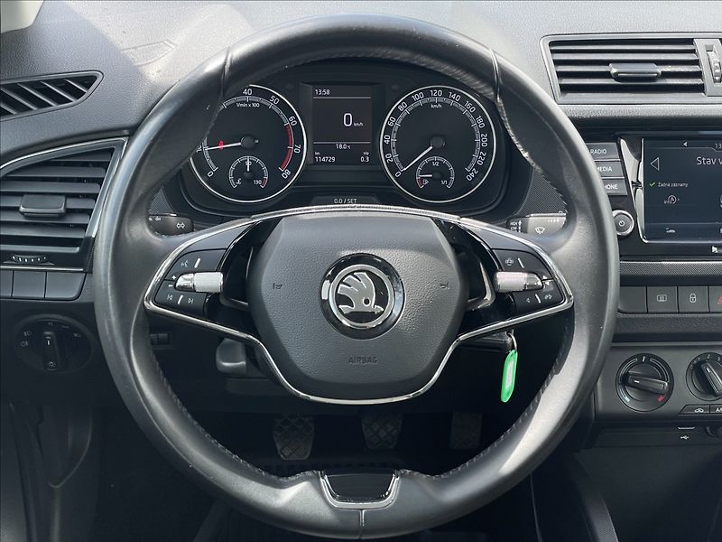 Škoda Fabia 1,0 TSI Combi Ambition Plus - fotka 8 z 24