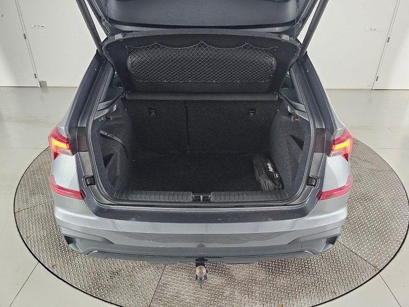 Škoda Kamiq (2025) 1.5TSI 110kW DSG MONTE CARLO T - fotka 6 z 33