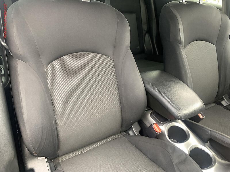 Nissan Juke (2010) 1.6i, AC, tempo - fotka 12 z 17