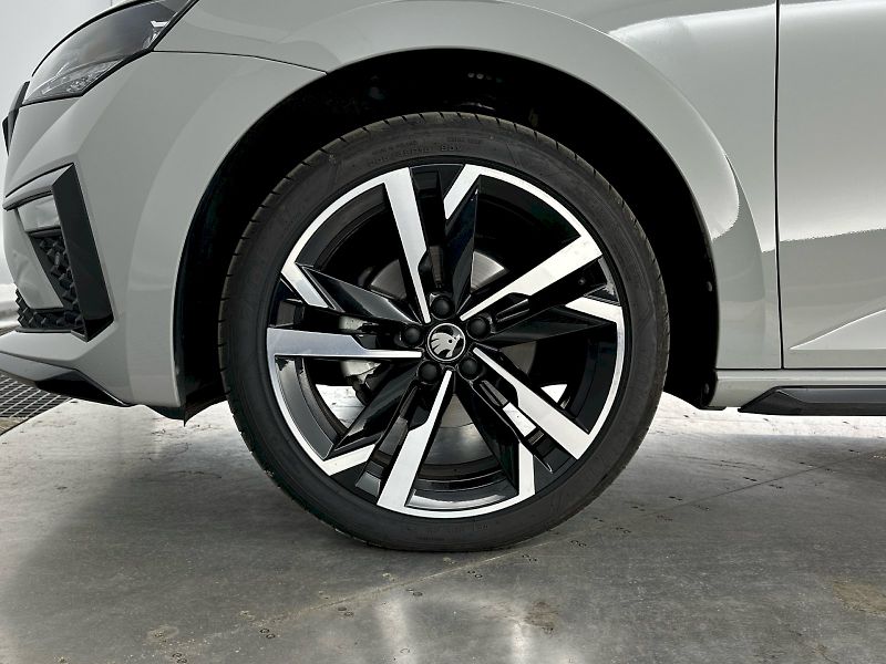 Škoda Scala (2025) DSG 1.5TSI 110kW Monte Carlo - fotka 32 z 32
