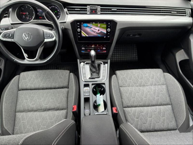 Volkswagen Passat 2,0 TDI 110 Business DSG - fotka 8 z 11