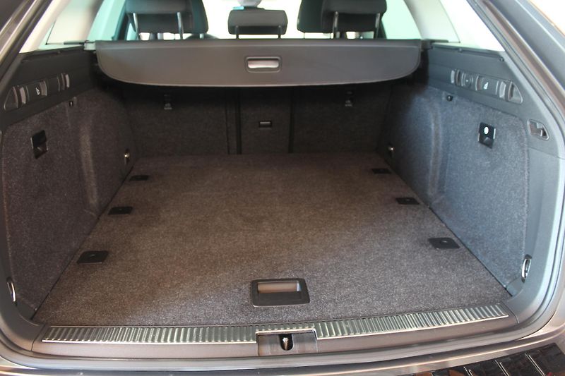 Škoda Superb (2023) 2.0TDI DSG Matrix Display - fotka 20 z 35