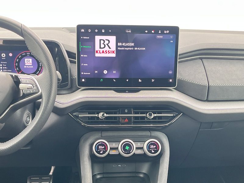 Škoda Kodiaq (2025) SPORTLINE 4X4 TD 142/2.0 A7A - fotka 23 z 35