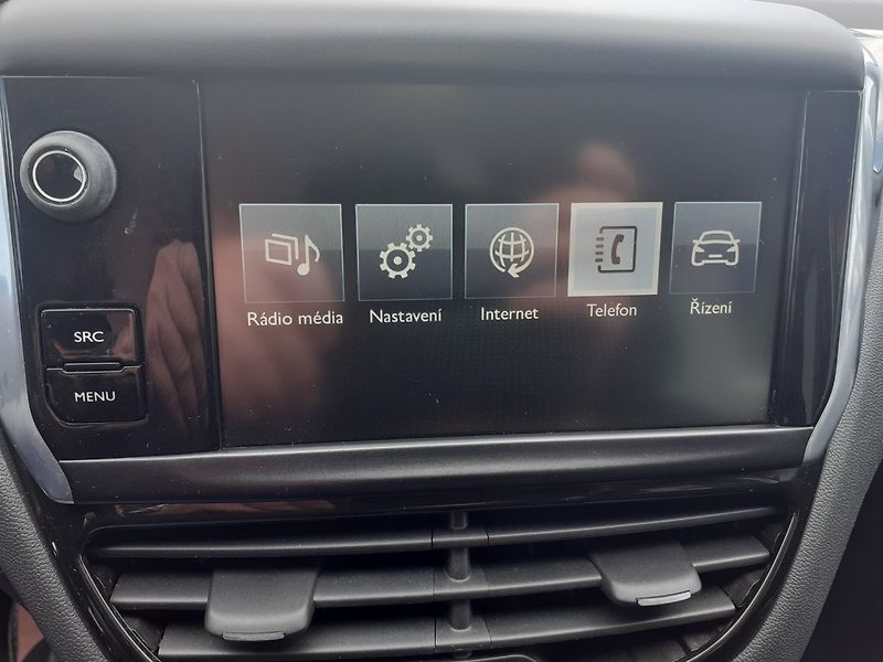 Peugeot 208 (2015) 1.0  PT ,AC,TEMP. - fotka 12 z 31