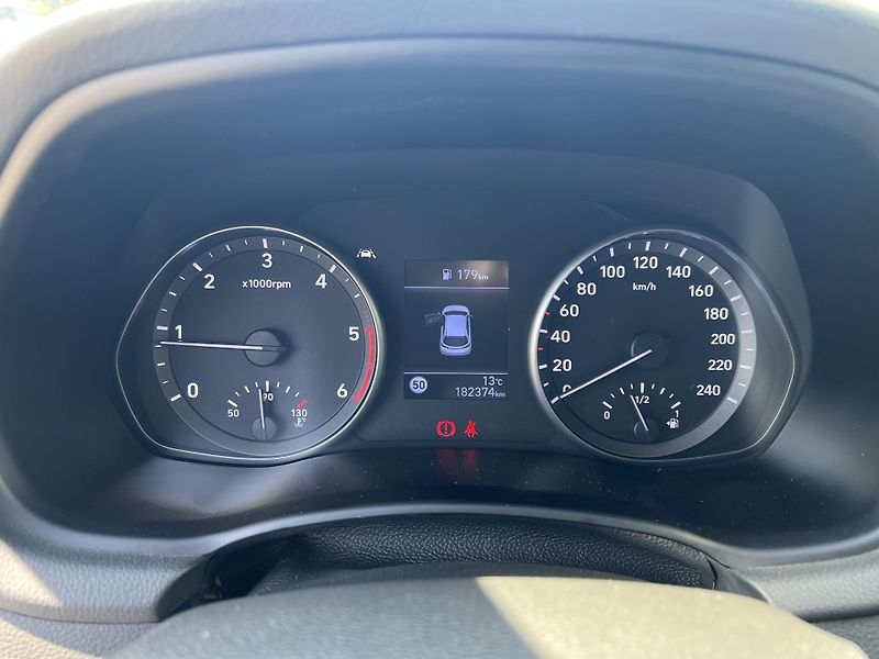 Hyundai i30 (2020) - fotka 12 z 44