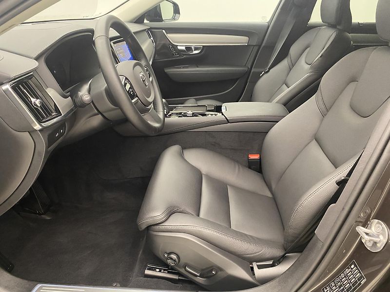 Volvo V90 T6 AWD RECHARGE DARK PLUS AUT - fotka 3 z 54
