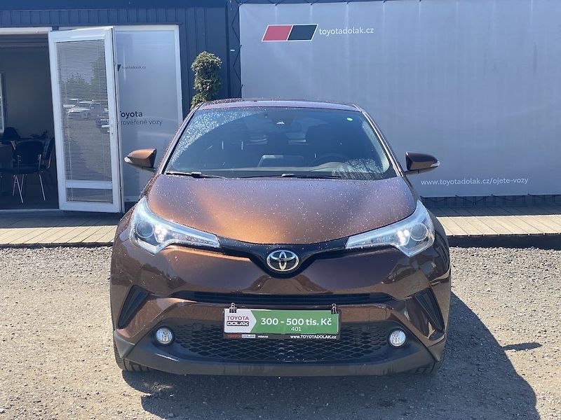 Toyota C-HR 1.2iT, ČR-1m, Executive, 4x4 - fotka 3 z 17