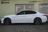 Alfa Romeo Giulia 2,0T 16V 206kW AT8-Q4 VELOCE - náhled 8