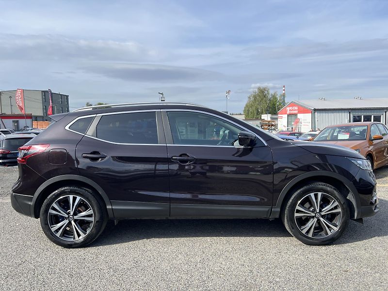 Nissan Qashqai 1.3DIG-T KAMERA PŮVOD ČR - fotka 8 z 40