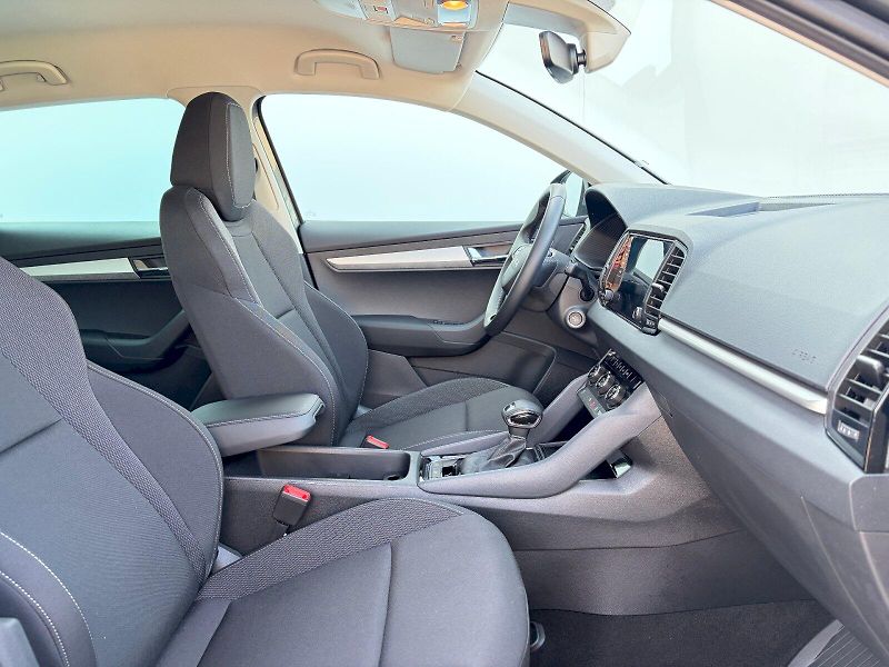 Škoda Karoq (2025) DSG 1.5 TSI / 110kW / SELECTIO - fotka 10 z 32
