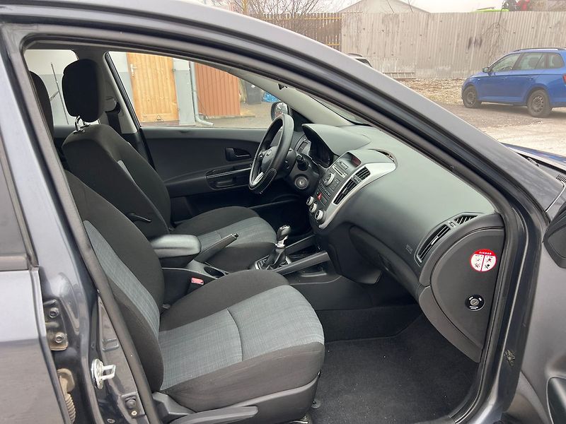 Kia Ostatní 1.6 CRDi - fotka 14 z 15
