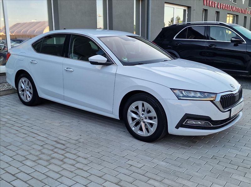 Škoda Octavia 2.0TDI Style, původ ČR,1.Maj. - fotka 2 z 50