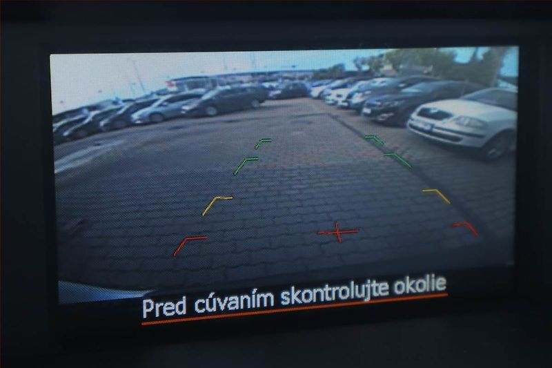 Subaru XV (2013) 2.0i, 4X4, Automat - fotka 19 z 20
