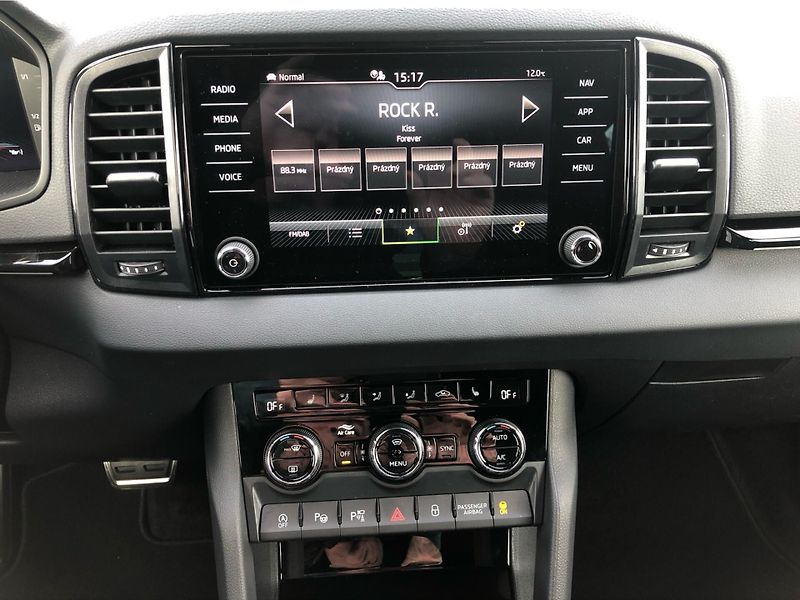 Škoda Karoq 1,5 TSI - fotka 20 z 30