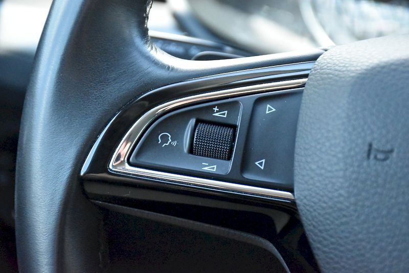 Škoda Superb (2019) Style 2.0 TDI 140kW DSG - fotka 29 z 34