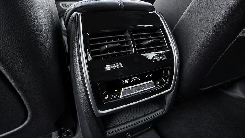 BMW X5 (2022) 30d M paket | 1. maj. - fotka 34 z 39