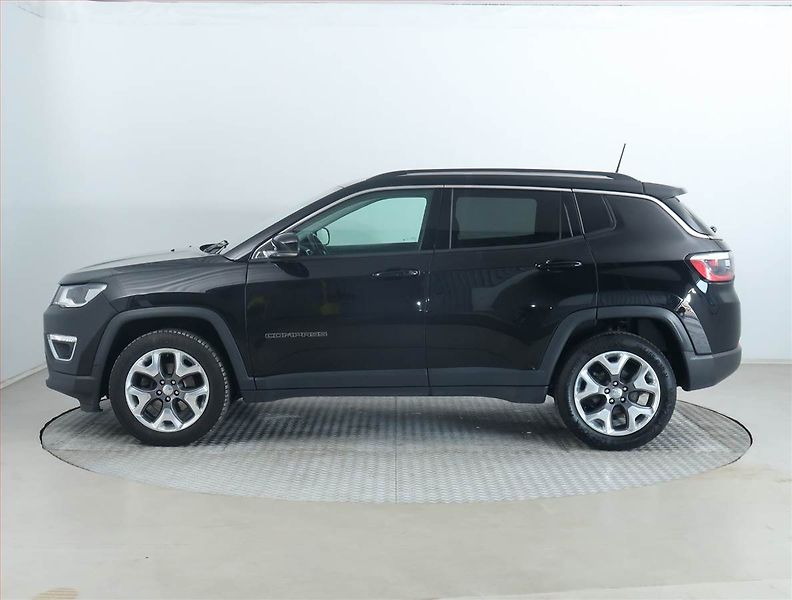 Jeep Compass (2019) 1.4 MultiAir, 4X4, Automat - fotka 3 z 21