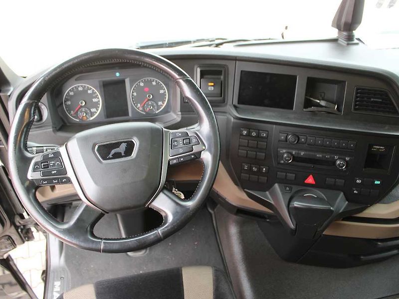 MAN TGX 18.470, LOWDECK, NAVIGACE, MAJ - fotka 9 z 19