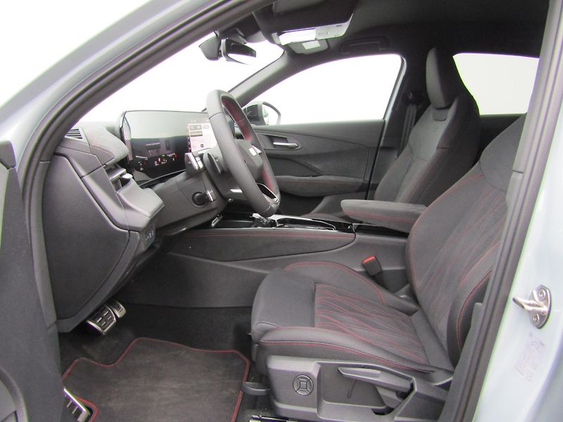 Audi Q3 2,0 TDI 110 kW - fotka 19 z 30