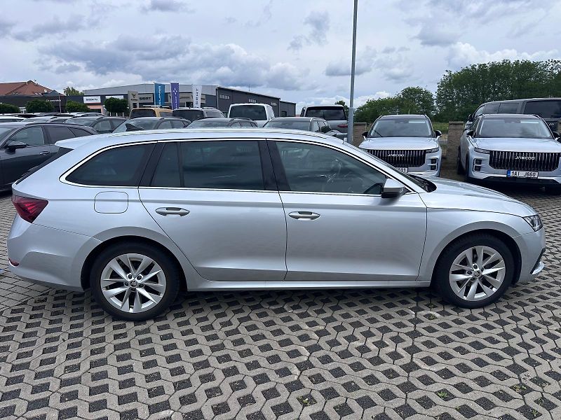 Škoda Octavia 2.0 TDI Style - fotka 3 z 15