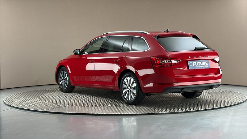 Škoda Superb 2.0 TDI DSG Style Combi - fotka 2 z 26