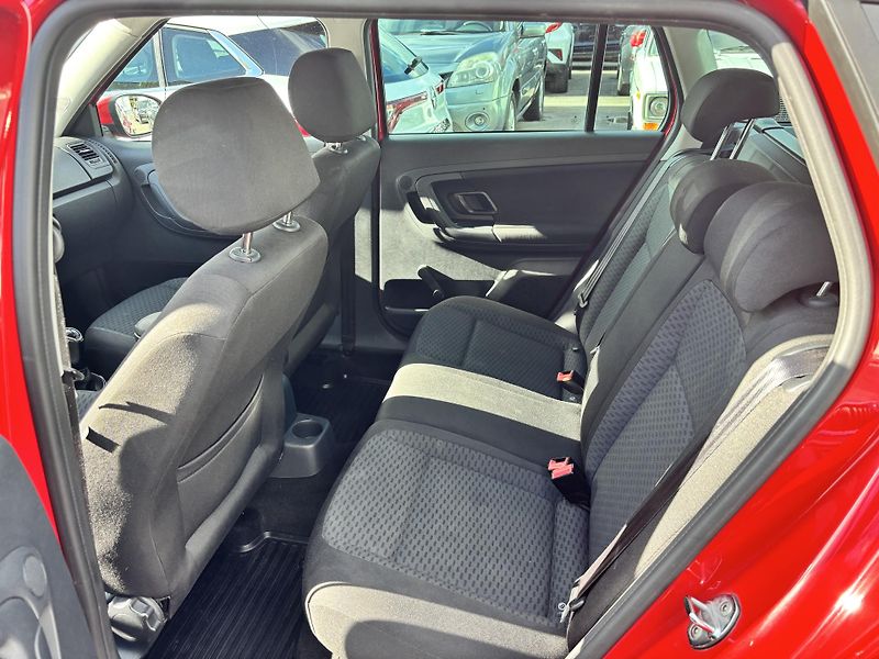 Škoda Fabia 1.2 TSI 63kw - fotka 23 z 28