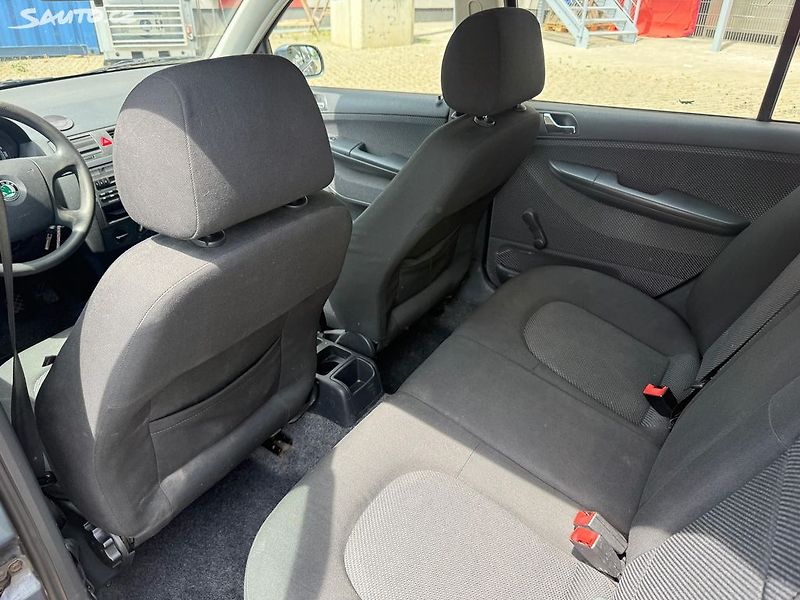 Škoda Fabia (2006) 1.4TDI, 59kw Nová STK - fotka 14 z 20