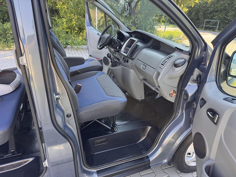 Renault Trafic 2.0DCI 84Kw L1 2x boční dveře - fotka 19 z 23