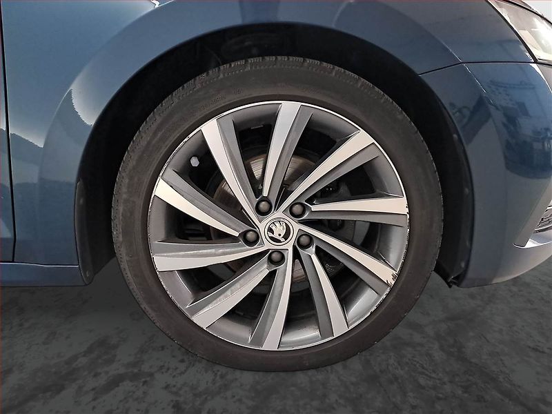 Škoda Octavia (2020) Style 1.5 TSI, Navi, Tempomat - fotka 15 z 17