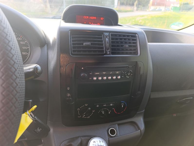 Peugeot Expert (2013) 2.0 HDi long L2H2 tažné - fotka 10 z 17