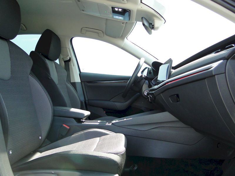 Škoda Octavia (2024) DSG 2.0 TDI / 85 kW / FRESH - fotka 19 z 31