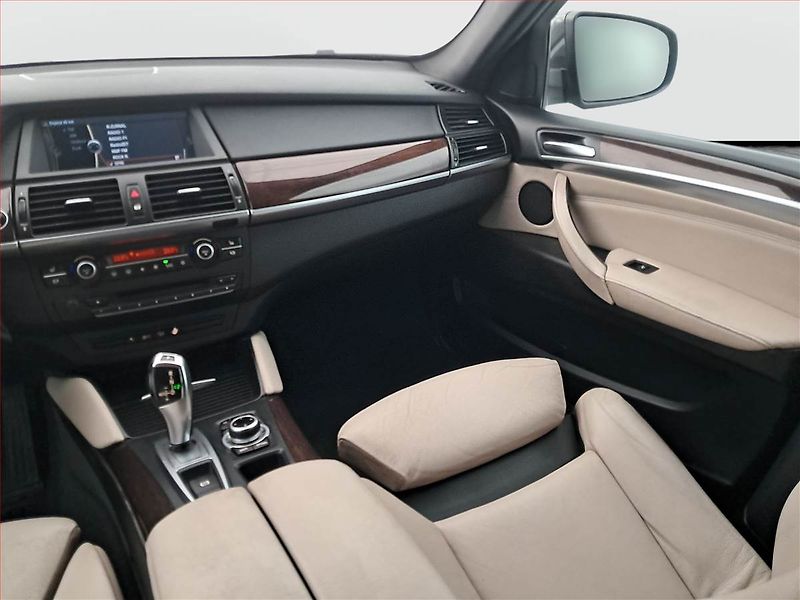 BMW X6 (2011) xDrive40d, 4X4, Automat, Kůže - fotka 7 z 17