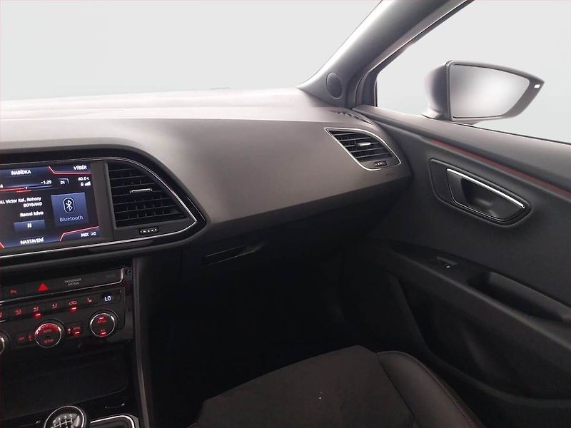 Seat Leon (2020) 1.5 TSI, Serv.kniha, Kůže - fotka 8 z 22