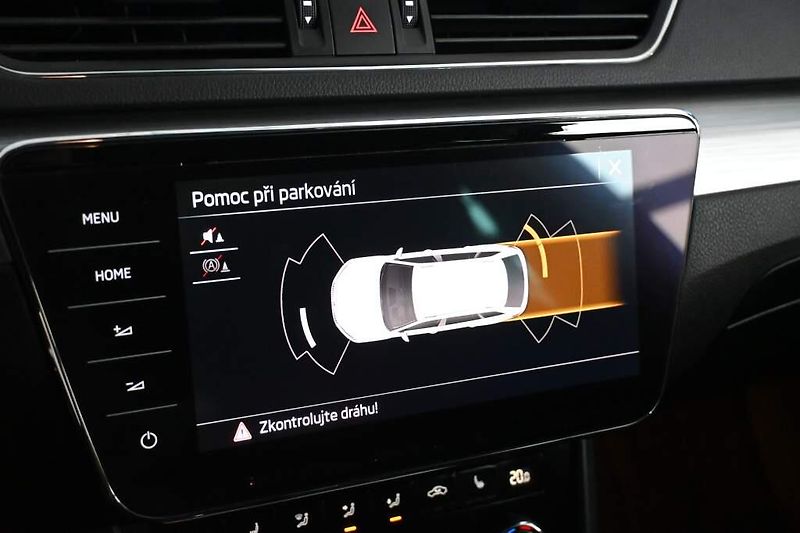 Škoda Superb (2022) 2.0 DSG LED ACC Virtual Tažné - fotka 20 z 37