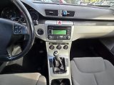 Volkswagen Passat (2005) 2.0 TDi 103KW Comfort - náhled 15