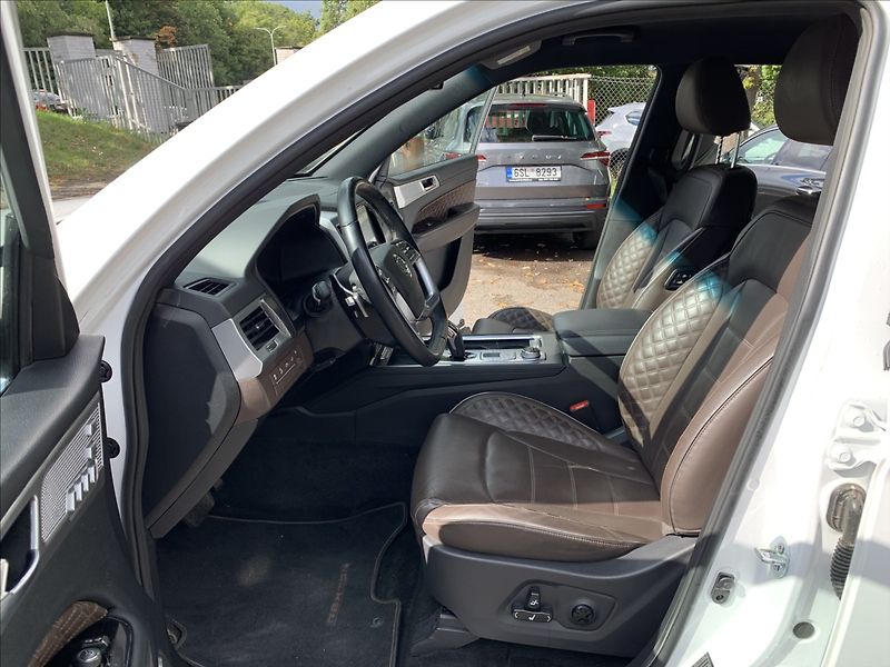 SsangYong Rexton 2,2 D AWD,1.MAJ.,ČR,SERVISKA - fotka 14 z 27
