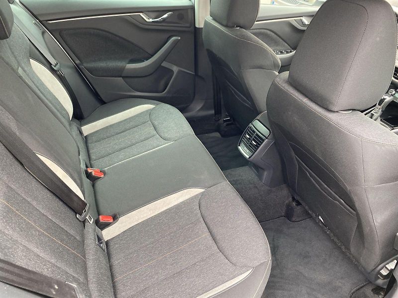 Škoda Scala (2025) 1.0 TSI DSG Top Selection - fotka 11 z 35